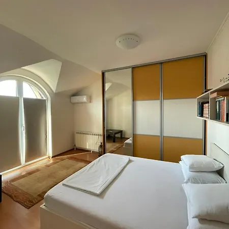Cherry Garden Apartman